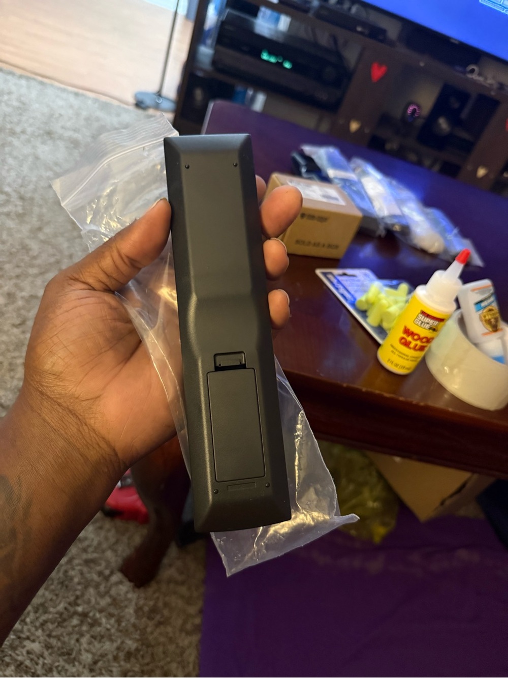 Universal Black Remote Control - Multi-Device - Picture 2 of 9
